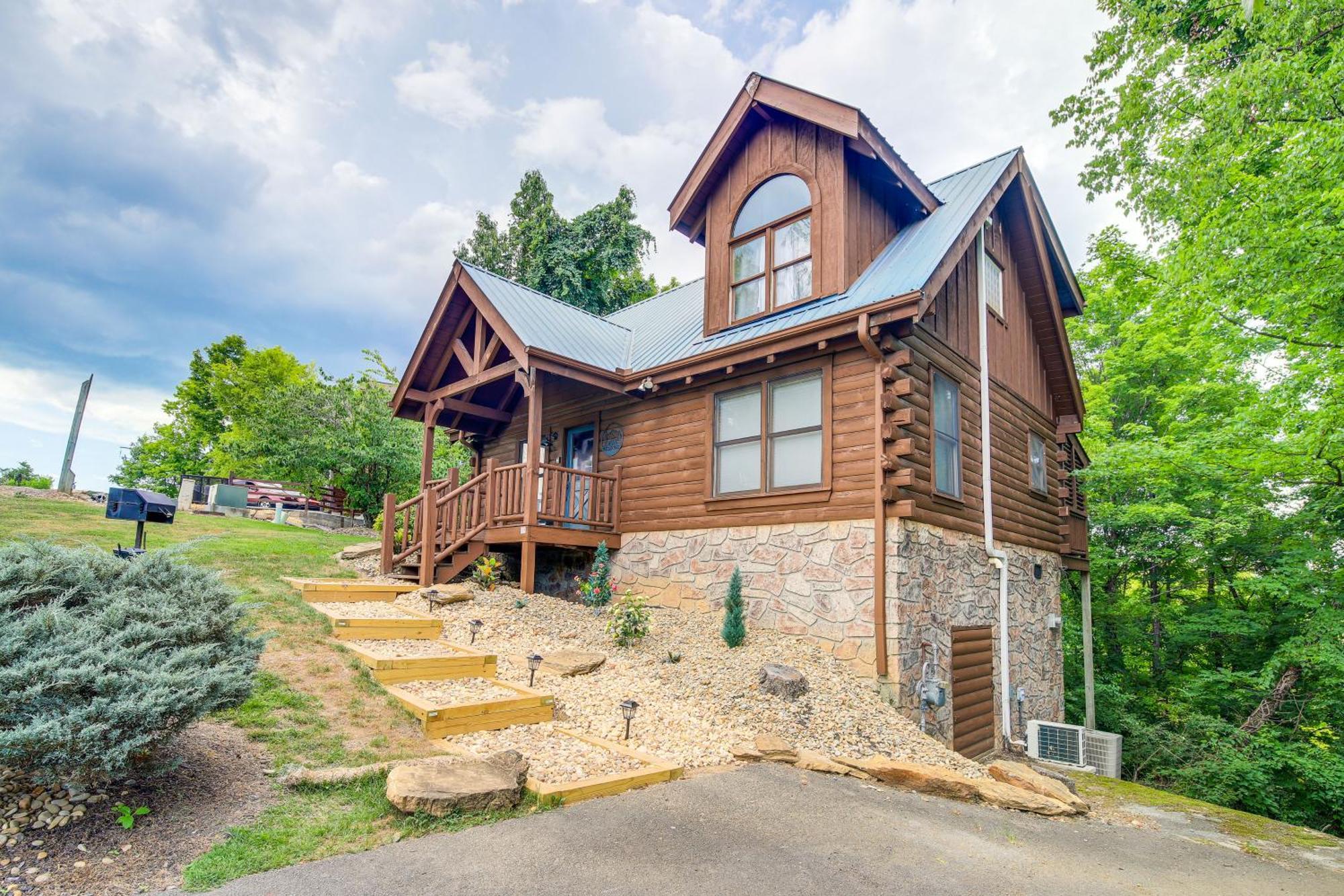 Pigeon Forge Cabin Premier Location And Hot Tub Exterior foto